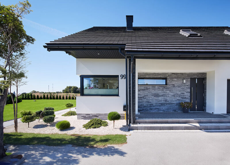 Dom parterowy z oknami aluminiowymi Aluhaus